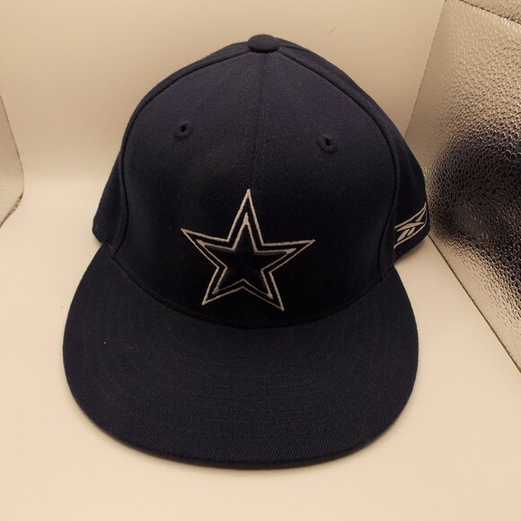 Reebok Flex-Fit Dallas Cowboys Hat - Picture 1 of 11
